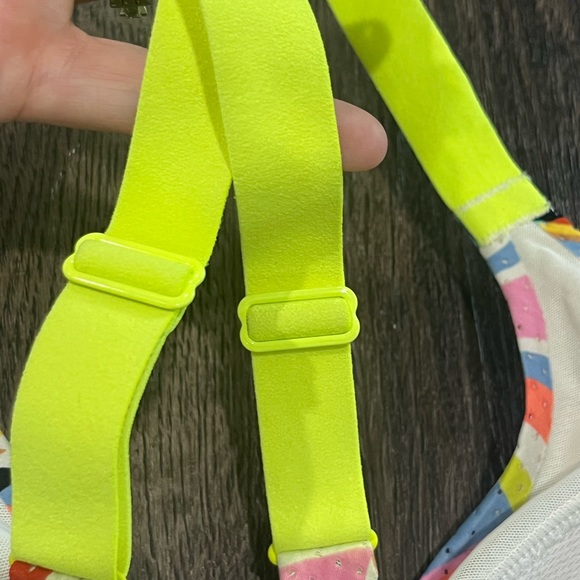 VSX SPORT 34B activewear bra - Picture 4 of 5